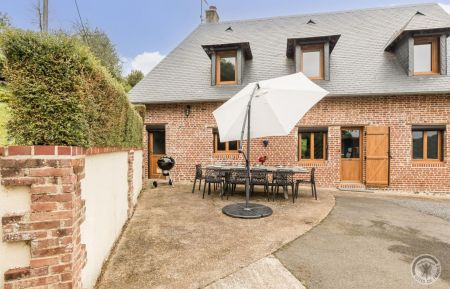 G&icirc;te n&deg;3725 Genneville - Calvados - photo