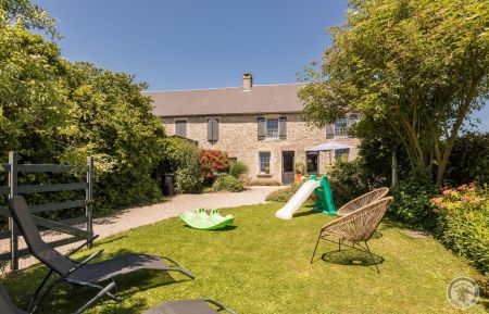 G&icirc;te n&deg;2203 Longueville - Calvados - photo