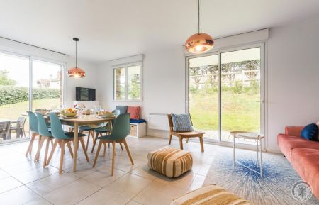 G&icirc;te n&deg;3526 Varaville - Calvados - Grande pi&egrave;ce &agrave; vivre ouverte sur le jardin 