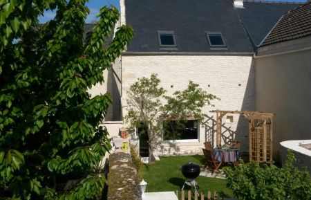 G&icirc;te n&deg;2601 Colombiers-sur-Seulles - Calvados - Jardin privatif clos. 
