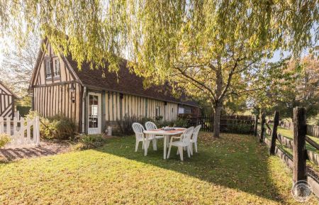 G&icirc;te n&deg;1495 M&eacute;zidon Vall&eacute;e d'Auge - Calvados - photo