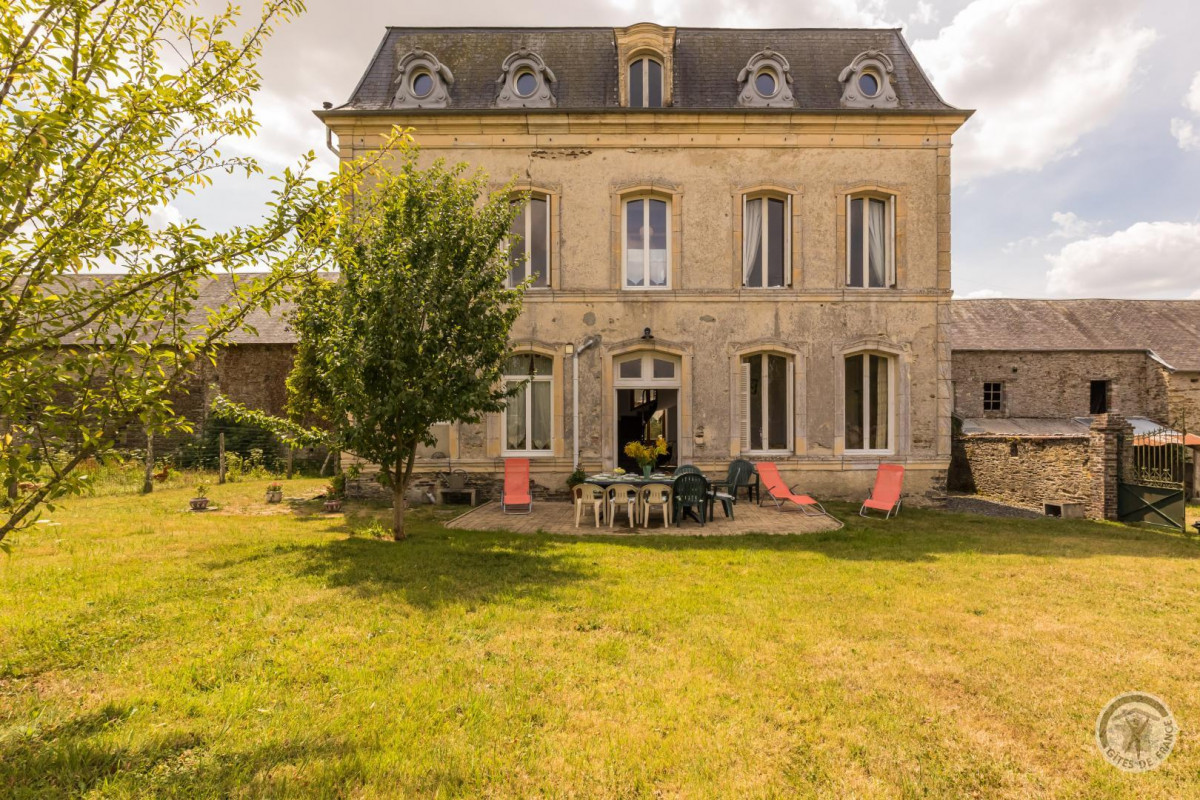 photo 0