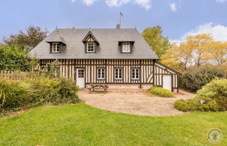 G&icirc;te n&deg;1916 Livarot-Pays-d'Auge - Calvados - photo